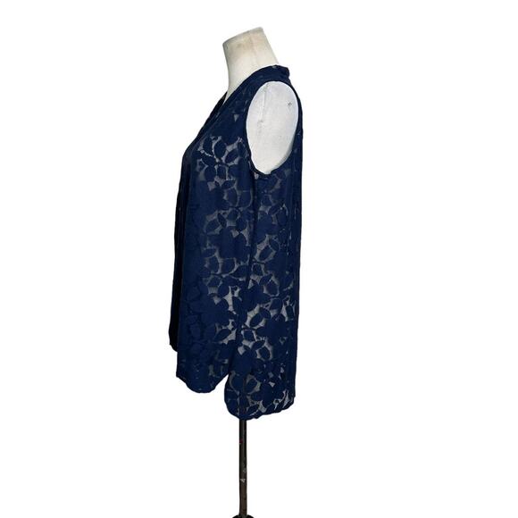 Blue lace sleeveless v neck sheer blouse size large - Picture 4 of 6